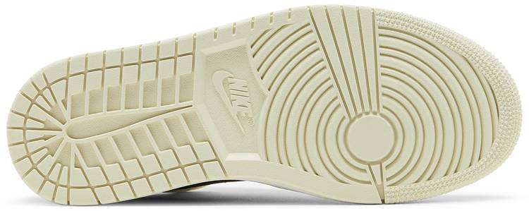 Wmns Low 'Coconut Milk' DC0774-121