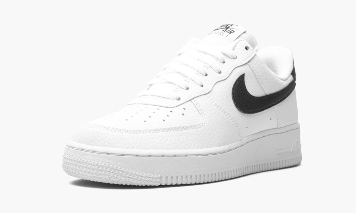 1 Low 7 ��White / Black