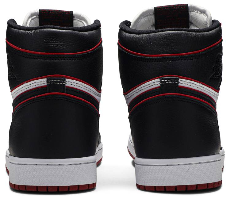 Retro High OG 'Bloodline' 555088-062