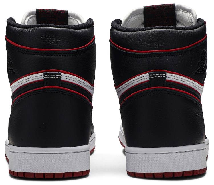 Retro High OG 'Bloodline' 555088-062