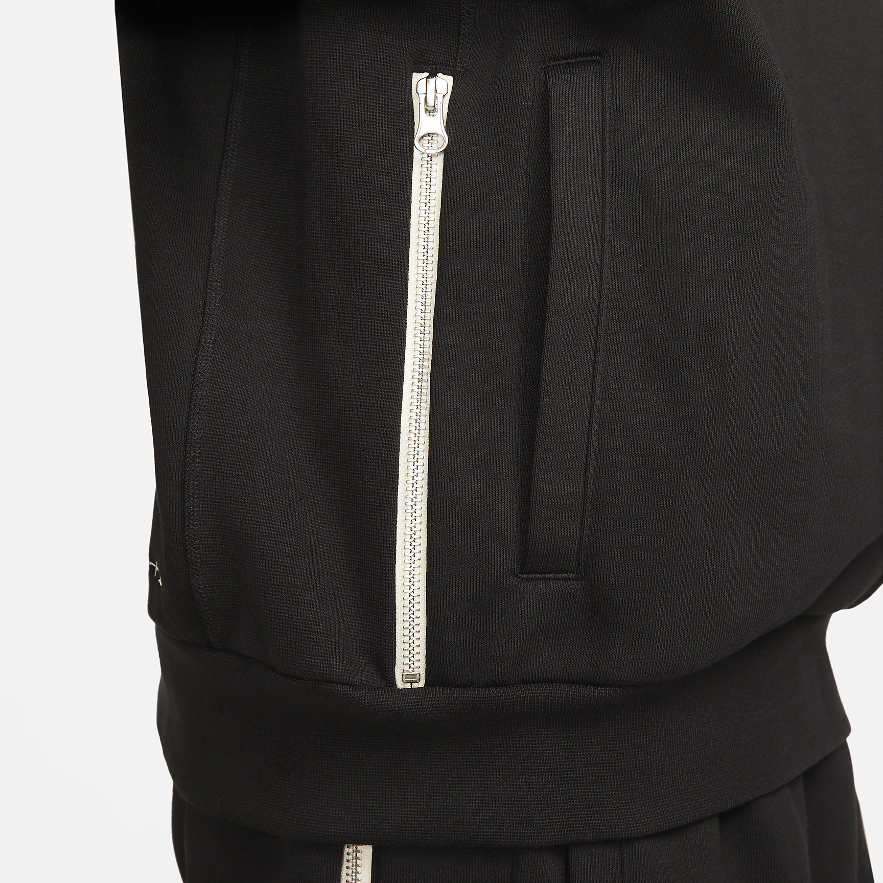 Dri-FIT Standard Issue - Men's 1/4-Zip Short-Sleeve Basketball Top