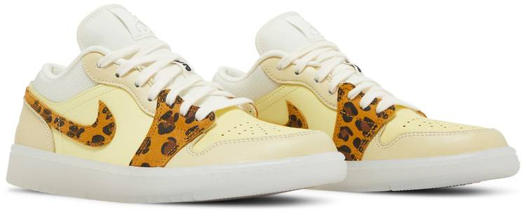 Low 'SNKRS Day' DN6998-700