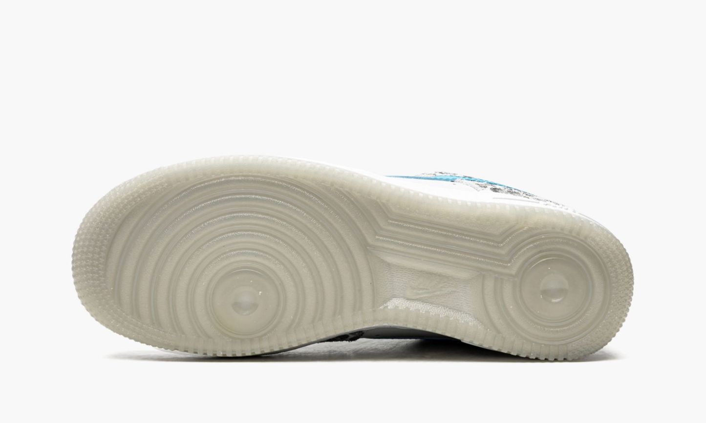 1 Low ��Snow Leopard