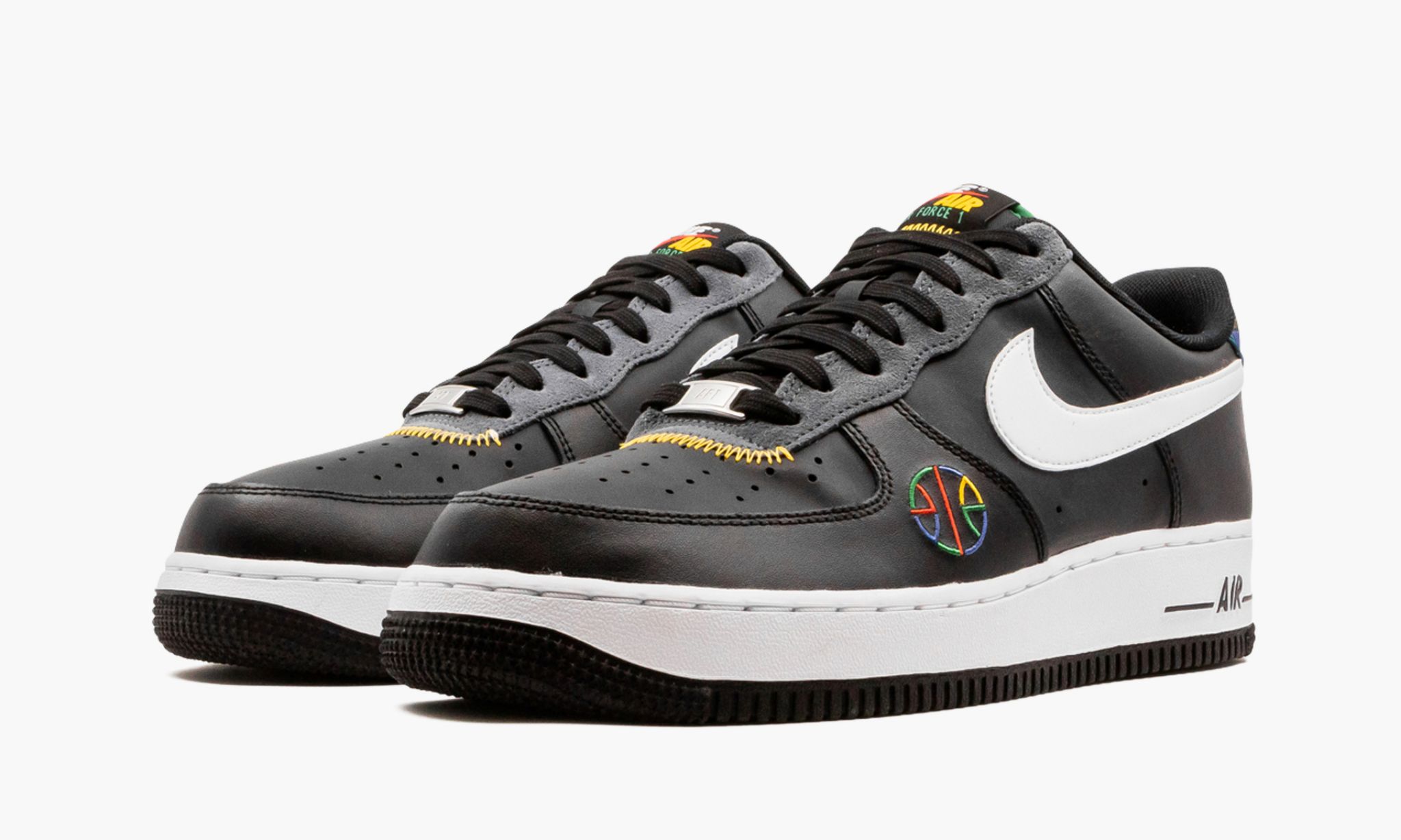 1 Low 7 LV8 ��Live Together, Play Together