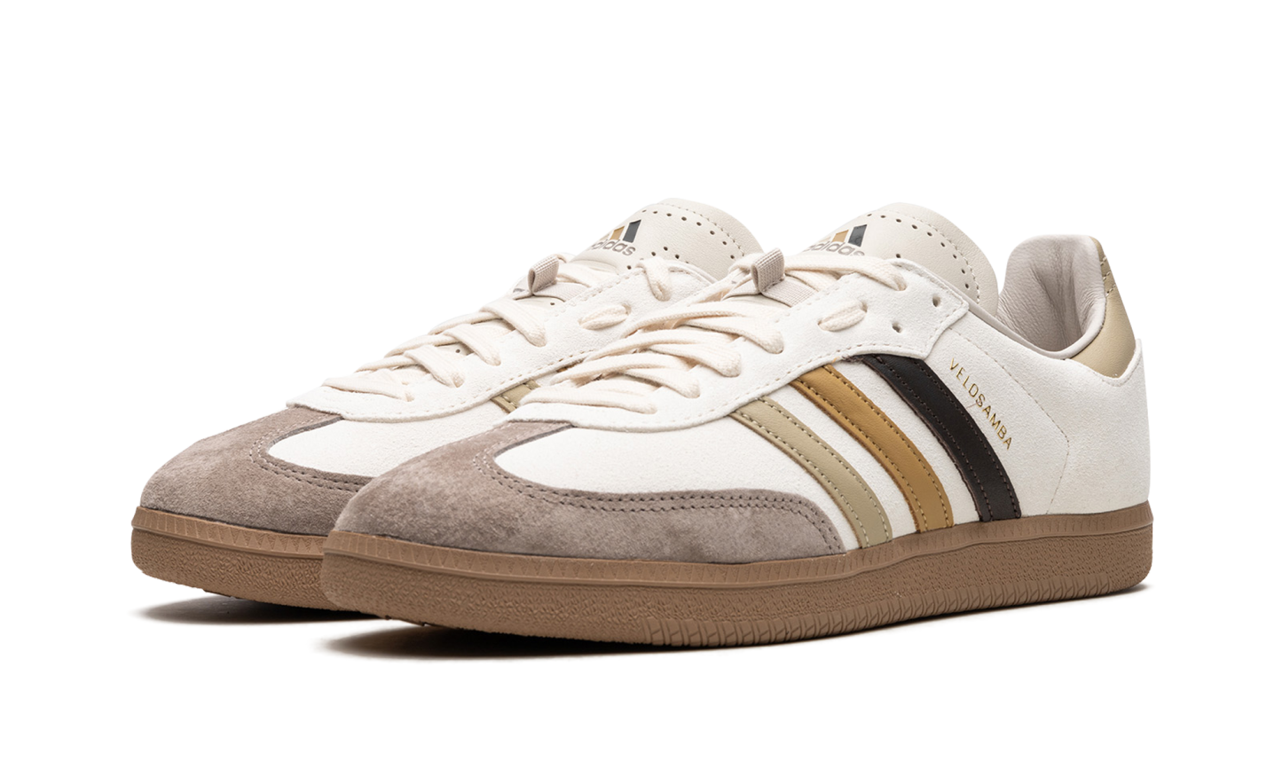 Adithtdas Velosamba "END - Social Cycling"