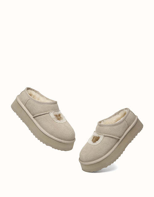 AUSTRALIAN SHEPHERD Carmella