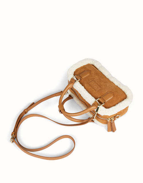 AUSTRthtALIAN SHEPthtHERD Shayla Bag