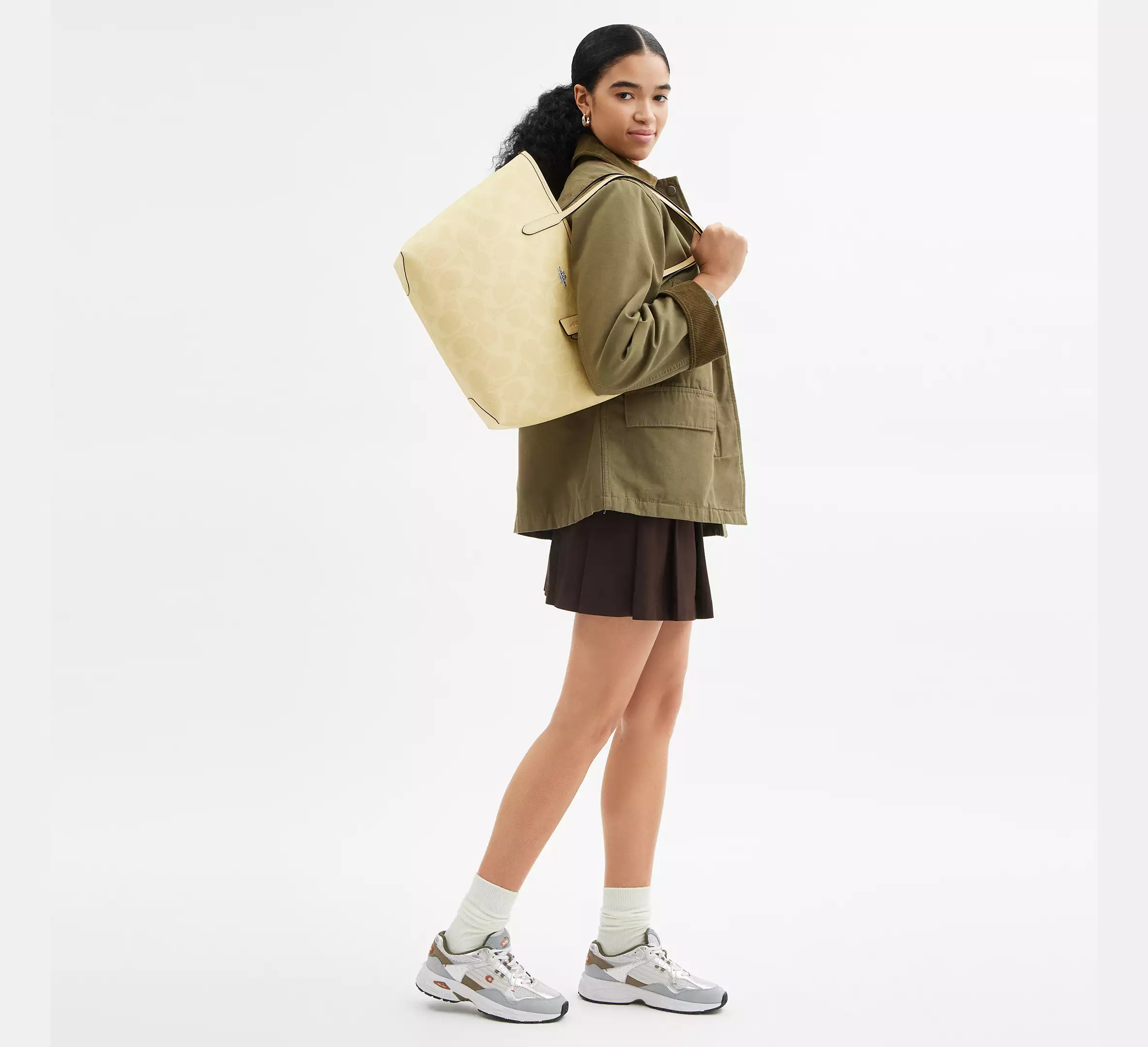 City Tote Bag In Signature Canvas