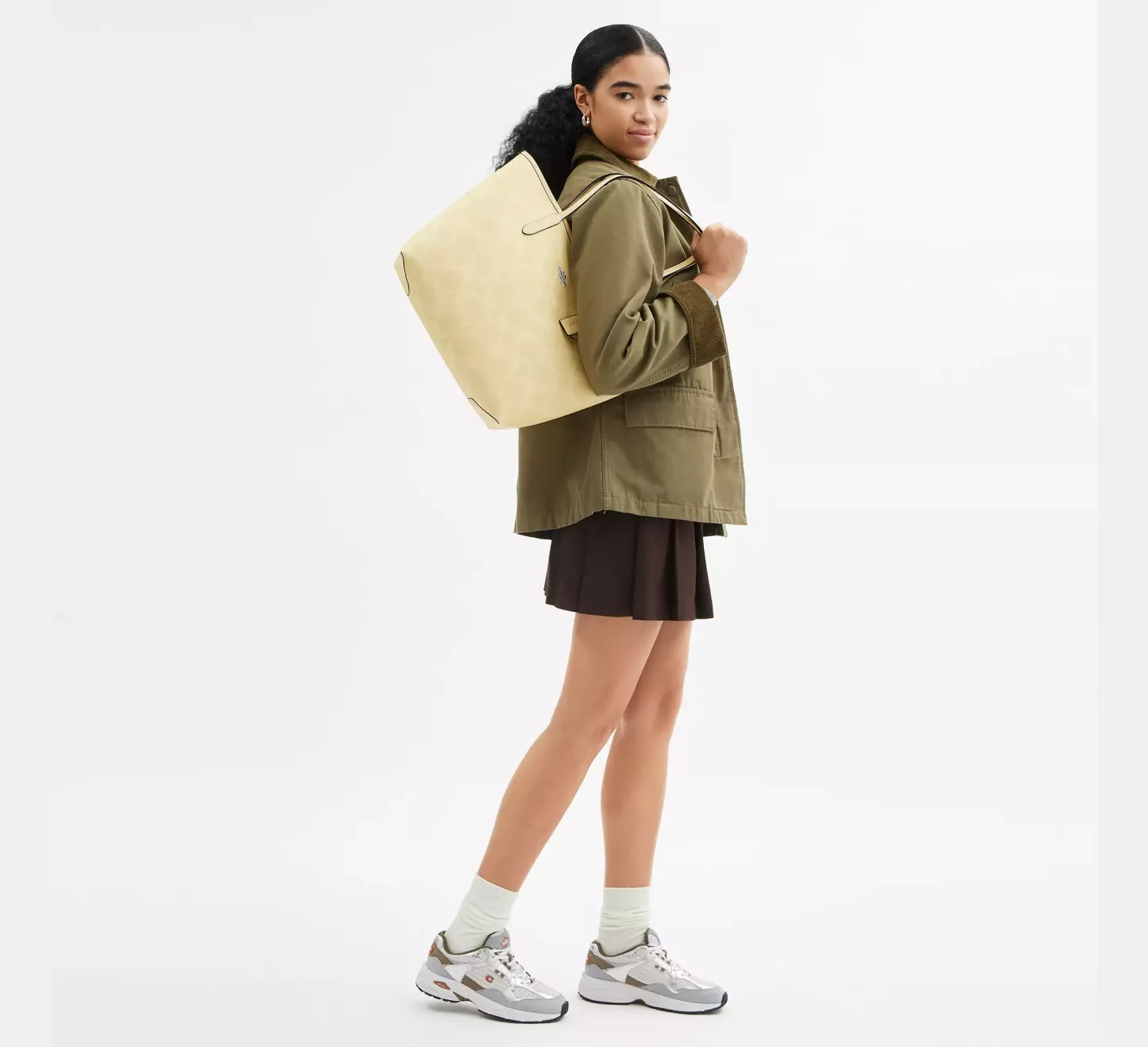 City Tote Bag In Signature Canvas