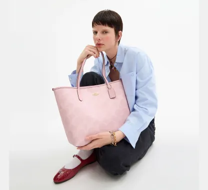 City Tote Bag In Signature Canvas