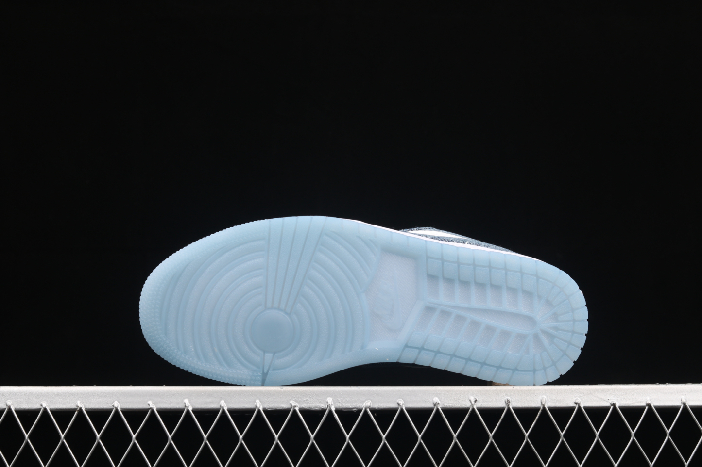 Wmns Retro Low 'Denim' 315921-141