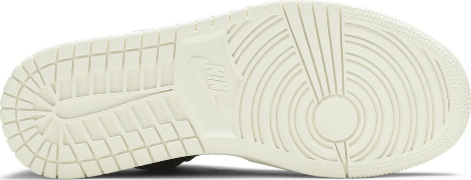 Wmns Low Rust DC0774-602