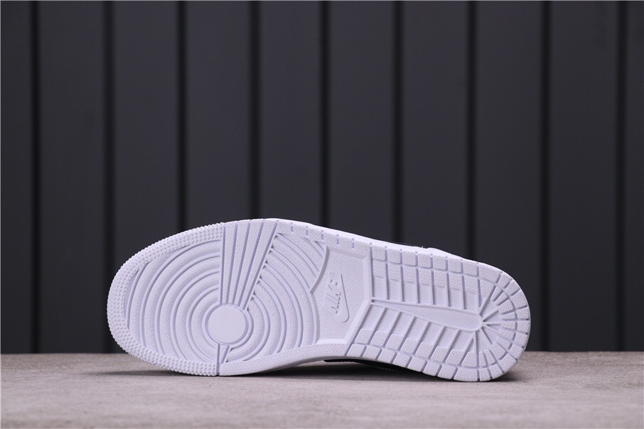 Low 'White Obsidian' 553558-114