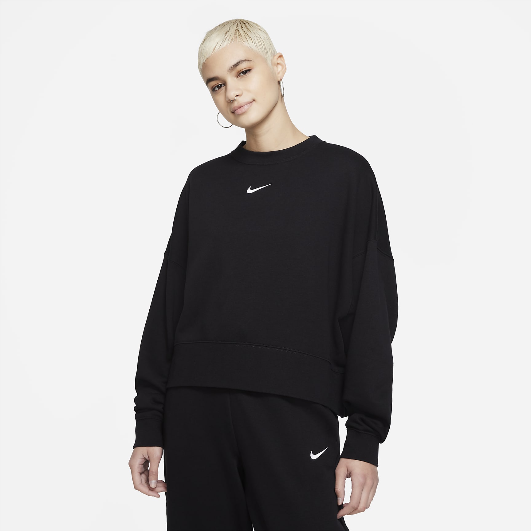 Sportswear Collection Essentials - Women's Oversized Fleece Crew Sweatshirt