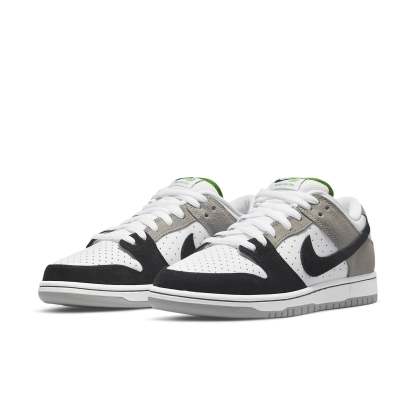 nike SB Dunk Low 'Chlorophyll' BQ6817-011