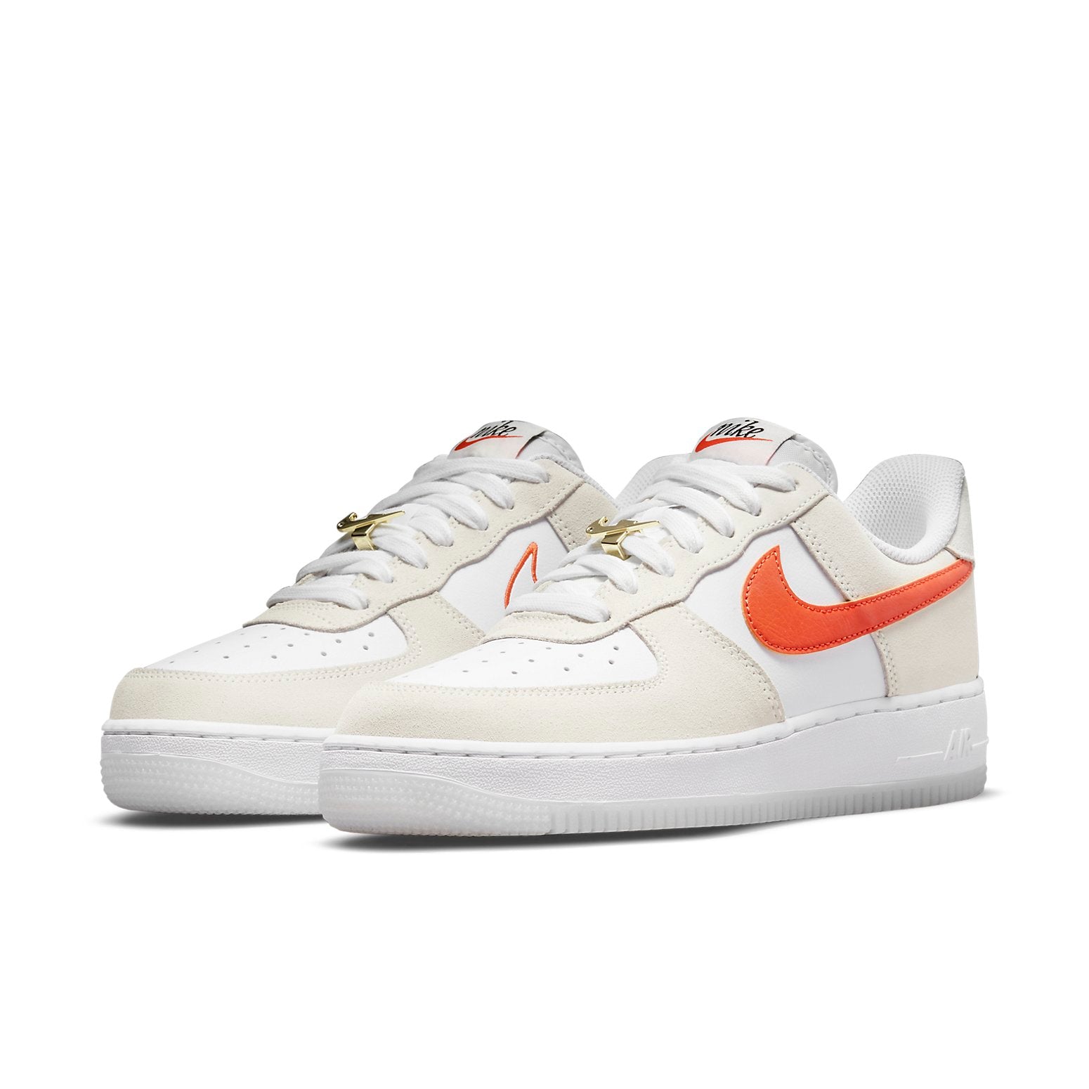 nitthhke Air Force 1 '07 SE 'First Use' DA8302-101