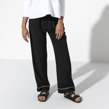 Arizona Soft Footbed Oiled Leather  Black