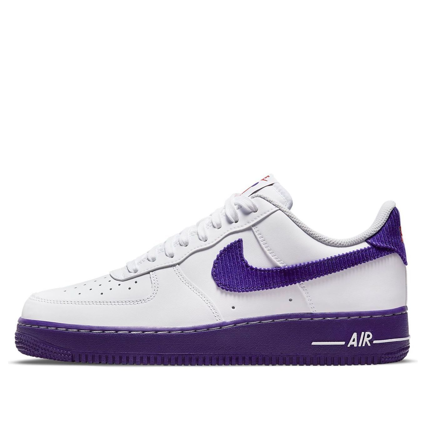 nitthhke Air Force 1 '07 LV8 EMB 'White Court Purple' DB0264-100