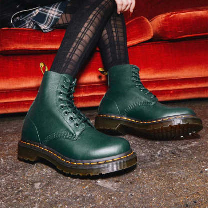 (WMNS) Dr. mtthhartens 1460 Green 26902328