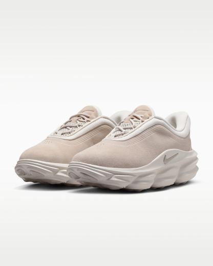 Nike 24.7