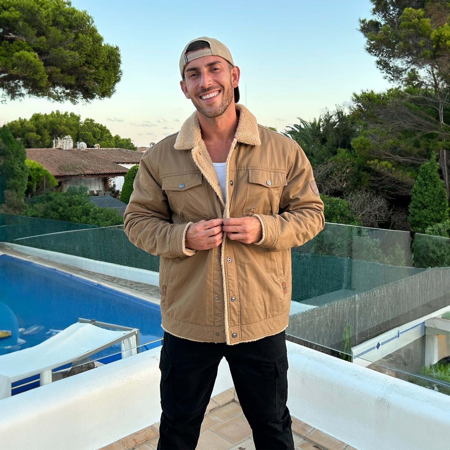 Men's Lined Sherpa Jacket - Warm Multi Pocket Trucker Coat