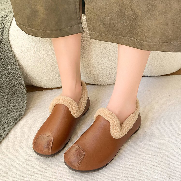 🔥LAST DAY 50% OFF - Women's Plush Round Toe Slip-on Waterproof Genuine Leather Orthopedic Shoes