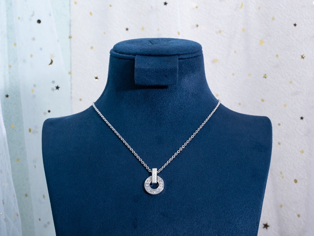 BGI NECKLACE-1504