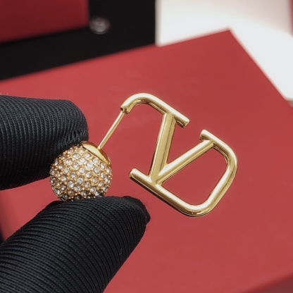 VT EARRINGS-2016