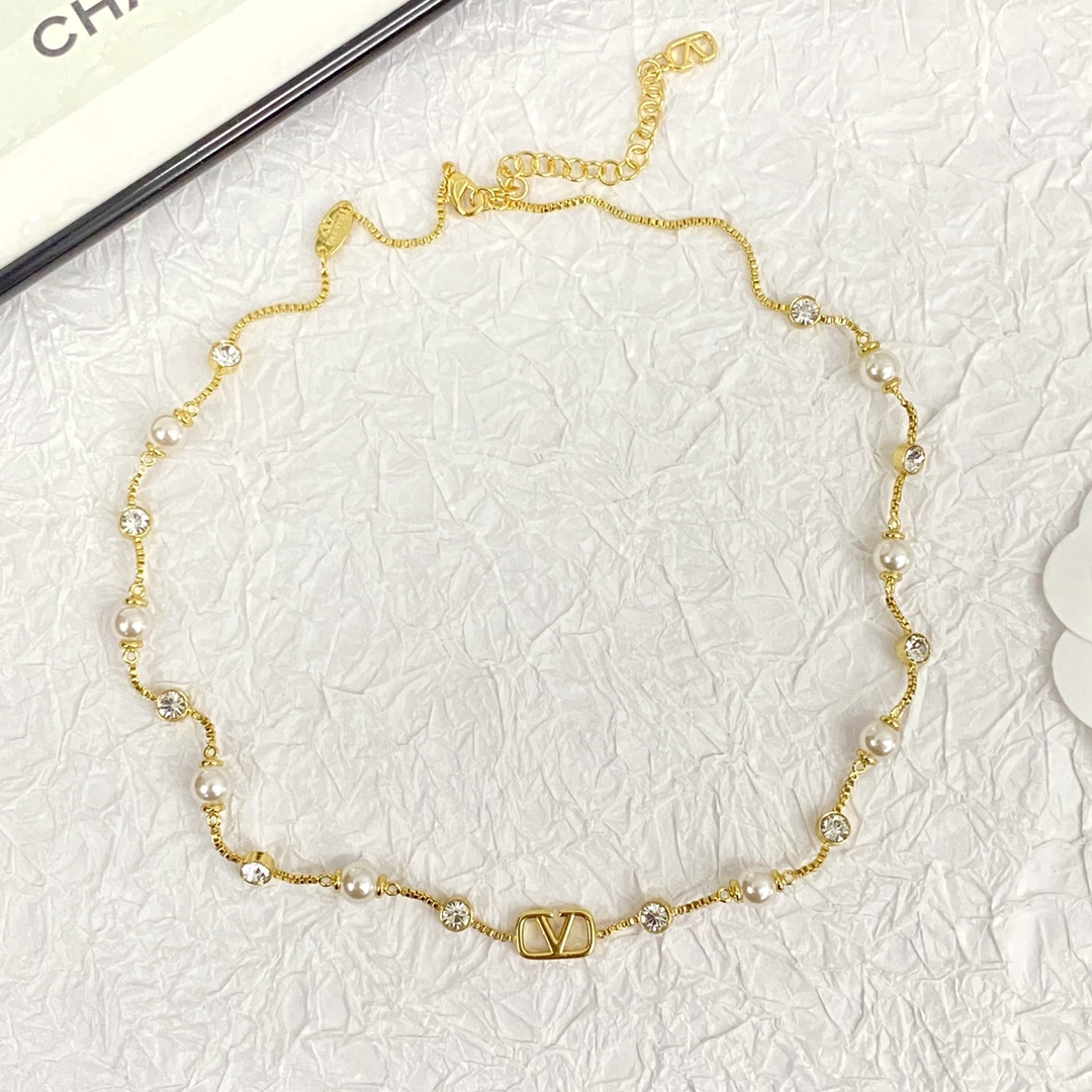 VT NECKLACE-2005