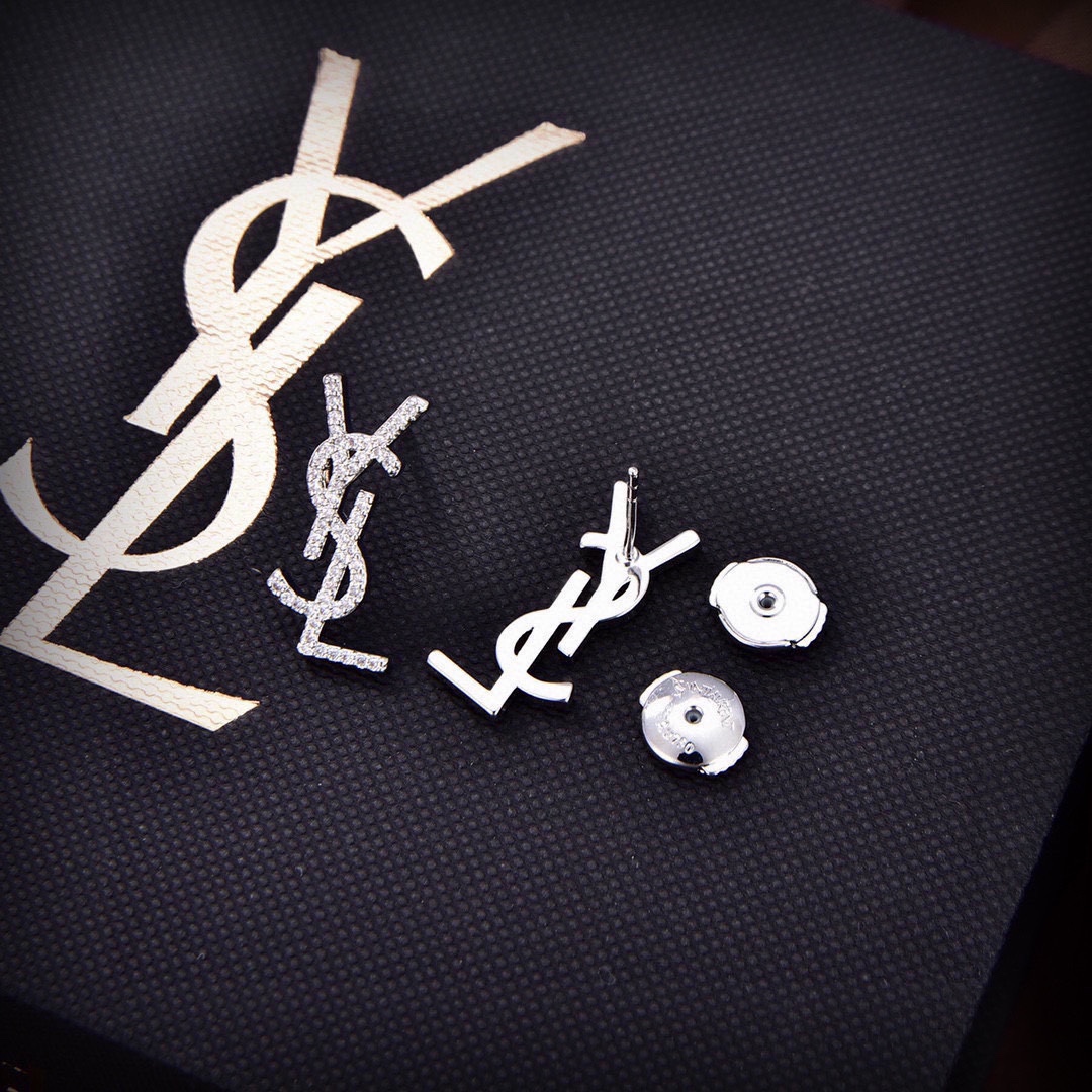 SL EARRINGS-1747