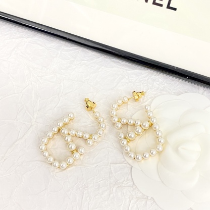 VT EARRINGS-2019