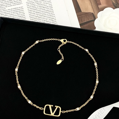 VT NECKLACE-2004