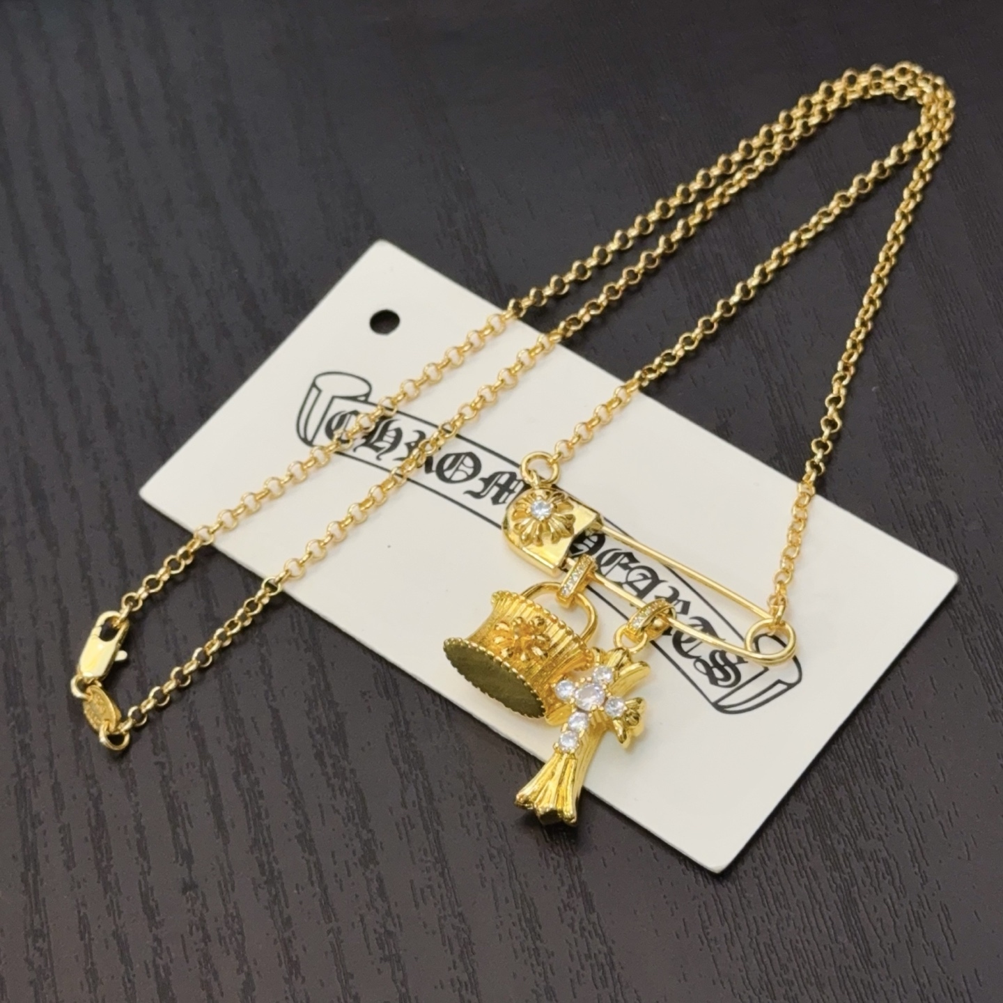 CH NECKLACE-2383