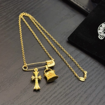 CH NECKLACE-2383