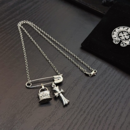 CH NECKLACE-2382