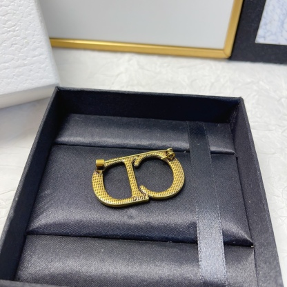 DOR Brooch-1240