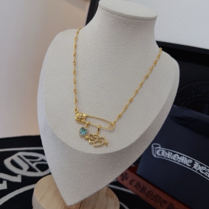 CH NECKLACE-2388