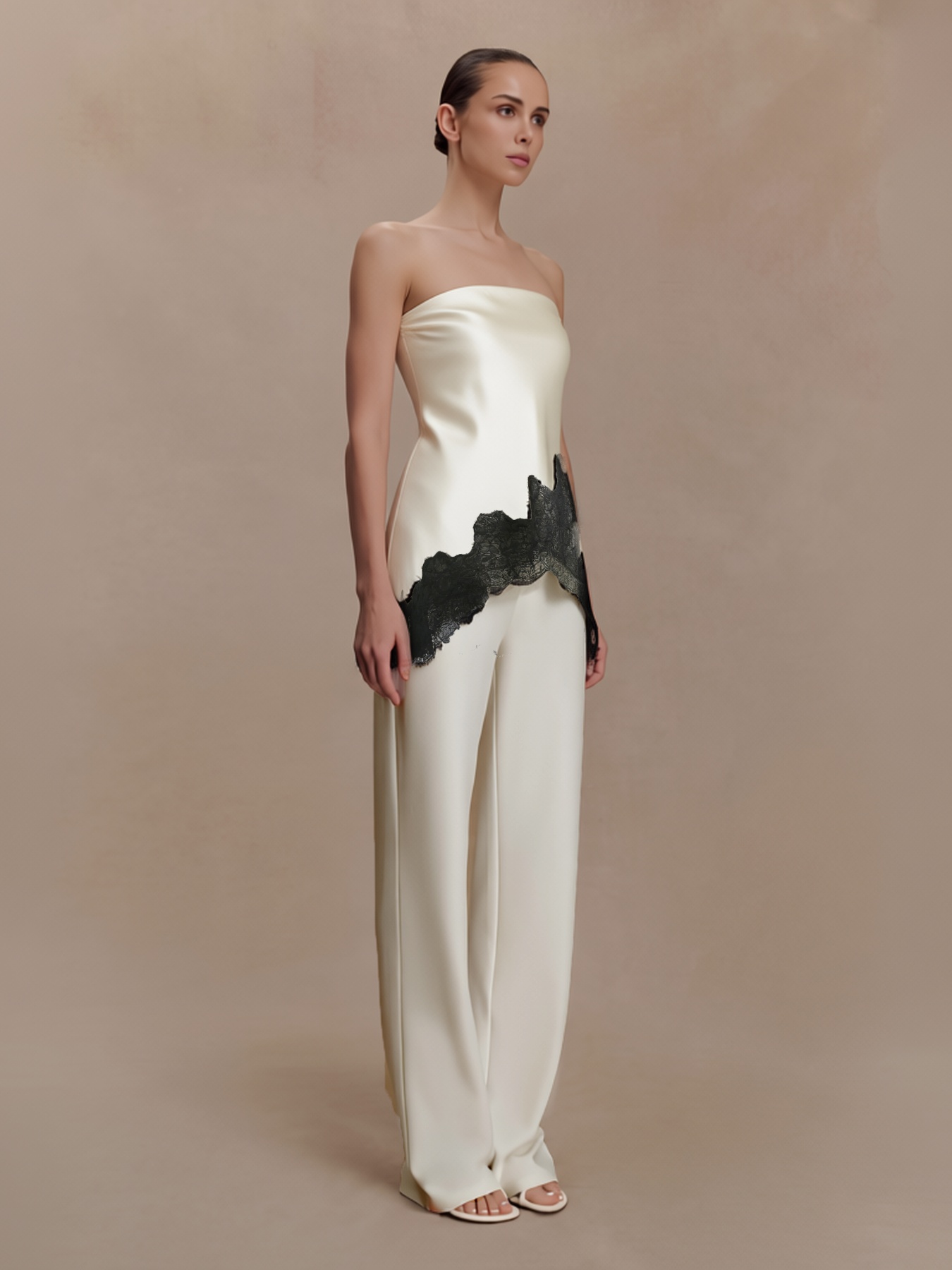 2026 Spring Summer Sophisticated Satin Strapless Top: Black Lace Wave-Edge Design, High-End Commute Piece