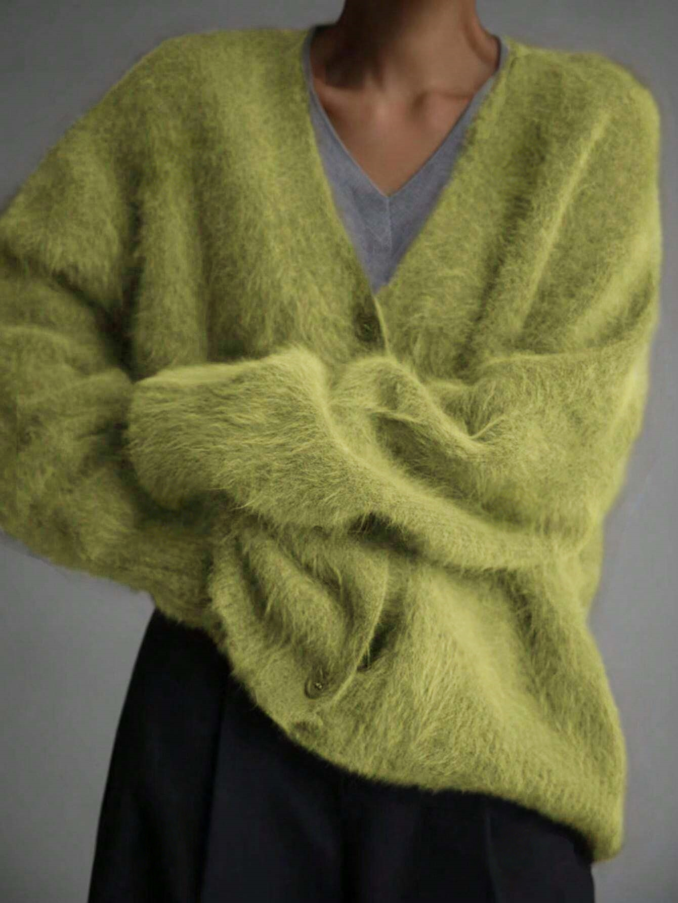 Fruit-green fleece V-neck cardigan, loose single-breasted knit jacket