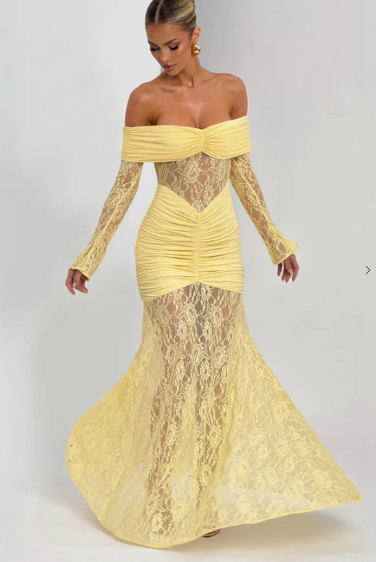 Woman's Light Yellow Off-Shoulder Lace Mermaid Dress