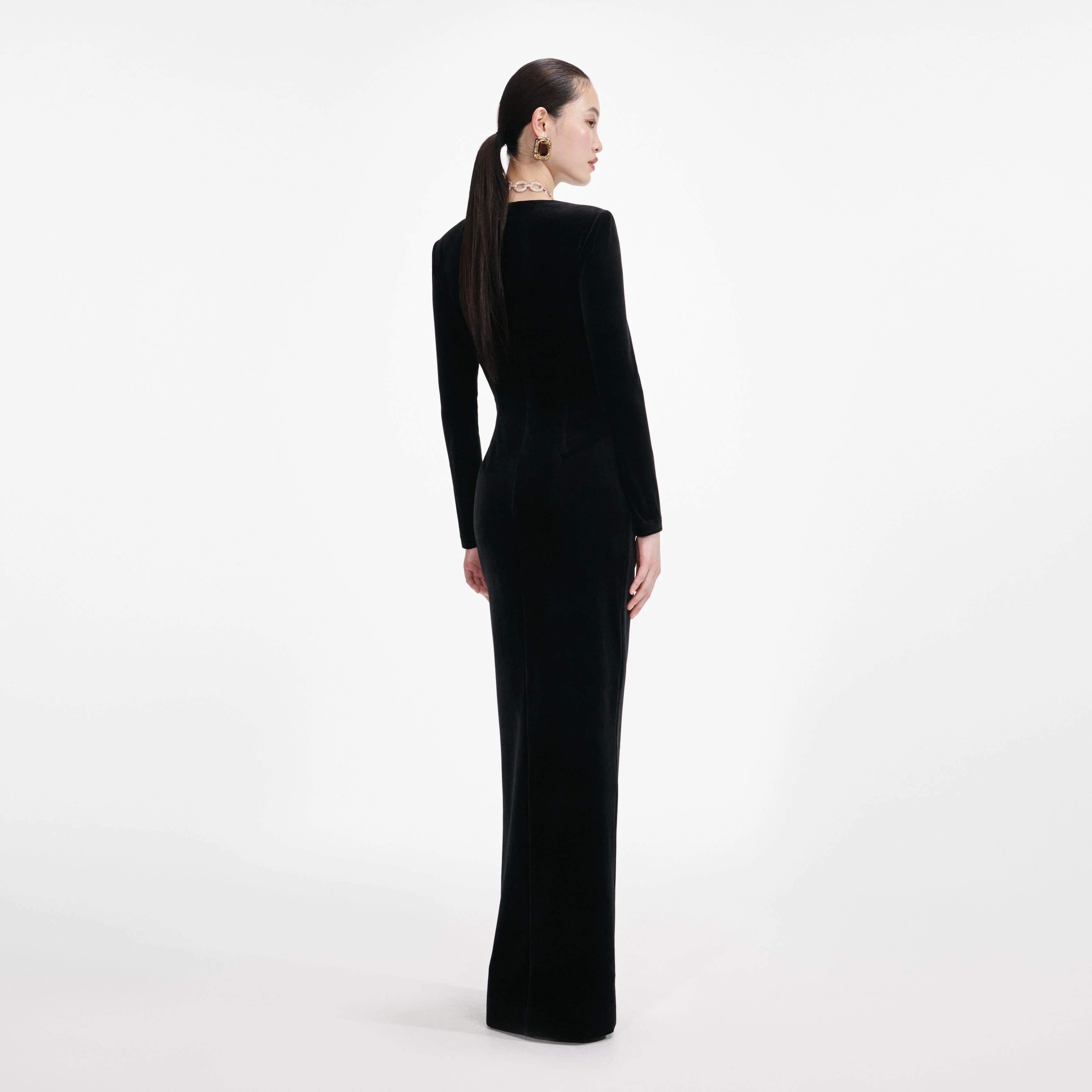 Woman's Vintage Luxury Black Velvet Formal Dress Cutout Waist Twist Metal Buckle Long-Sleeve Slit Maxi Dress