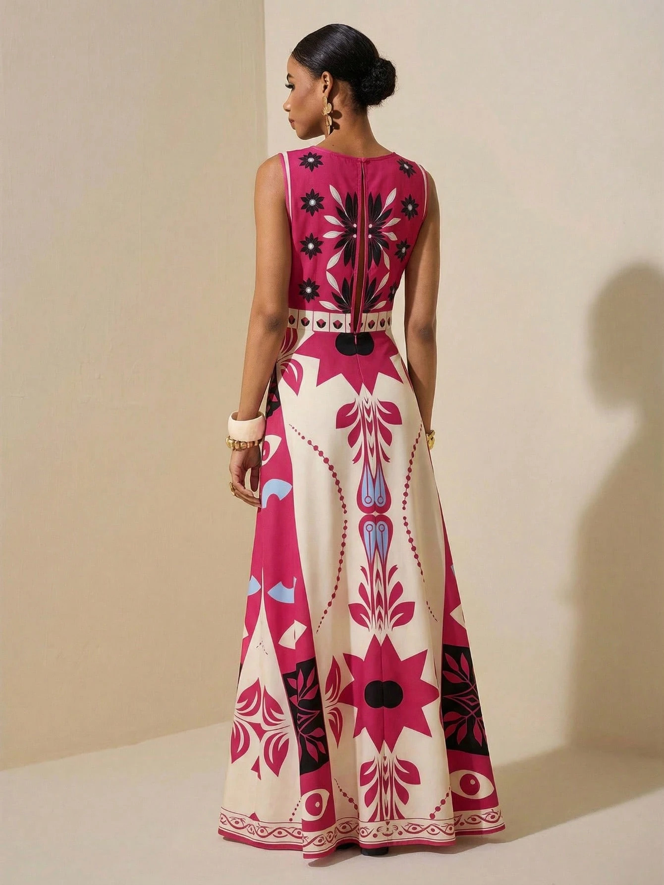 2026 Spring New Sleeveless Art Print Maxi Dress