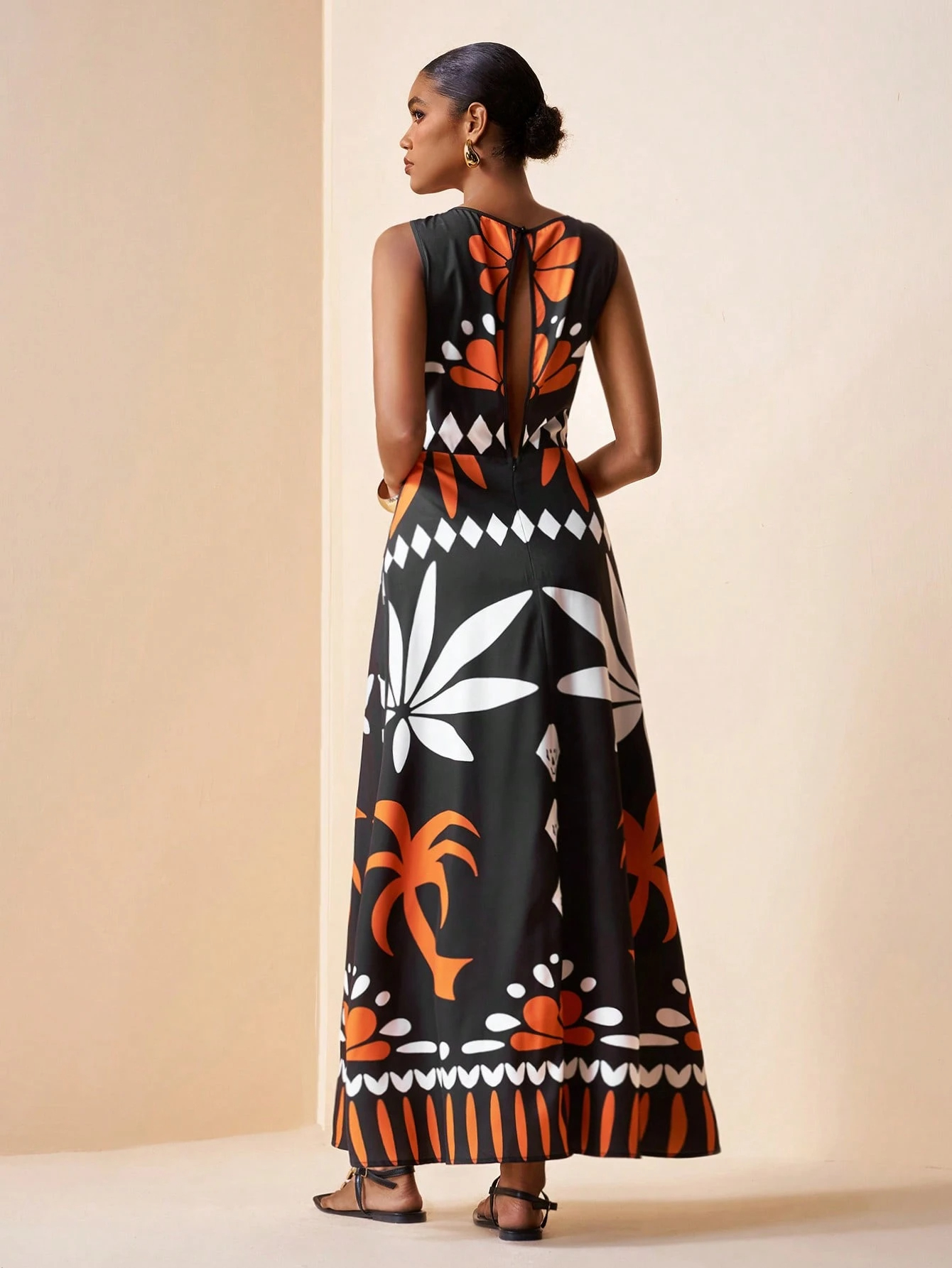2026 Spring New Sleeveless Art Print Maxi Dress