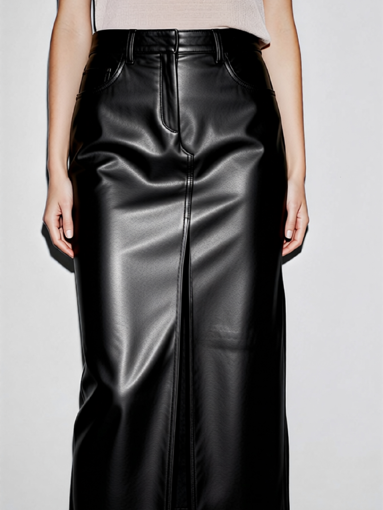 2026 Spring/Summer New Arrival: Sexy, Stylish, and Commuter-Friendly Asymmetrical Leather Midi Skirt with a Large Side Slit-Aetheryn
