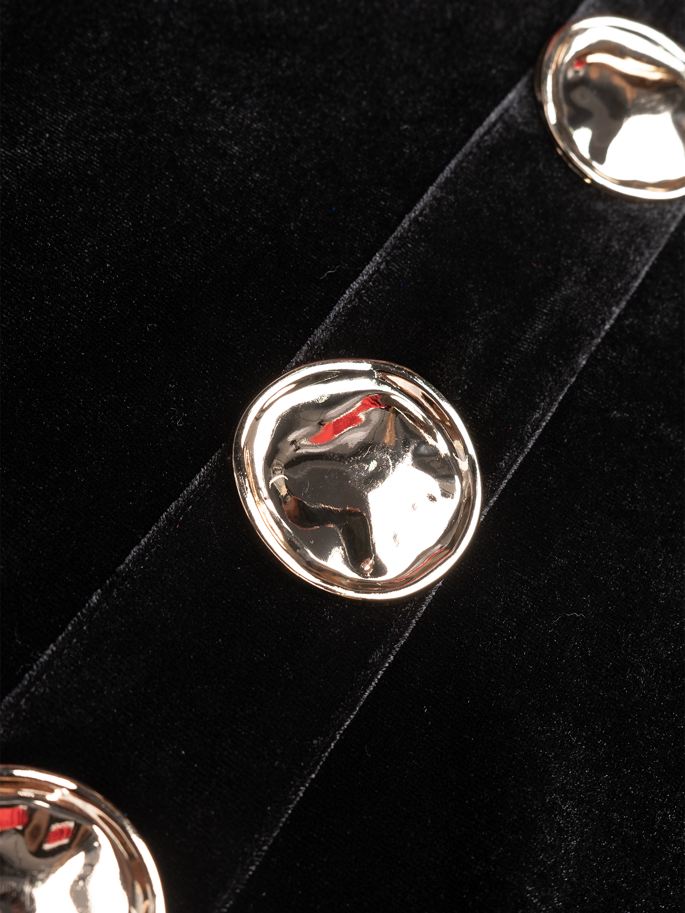 Woman‘s Black Velvet V-Neck Bell Sleeve Button-Embellished Mermaid Maxi Dress