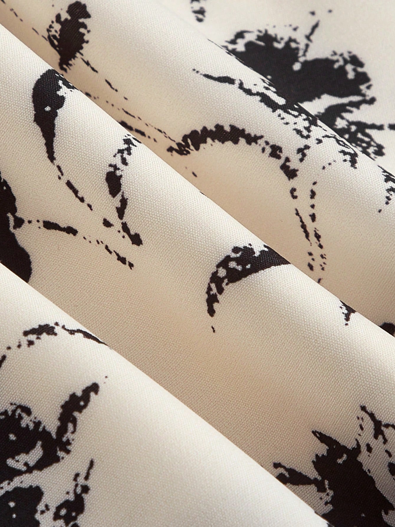 Women's Black and White Floral Print Spaghetti Strap Midi Dress