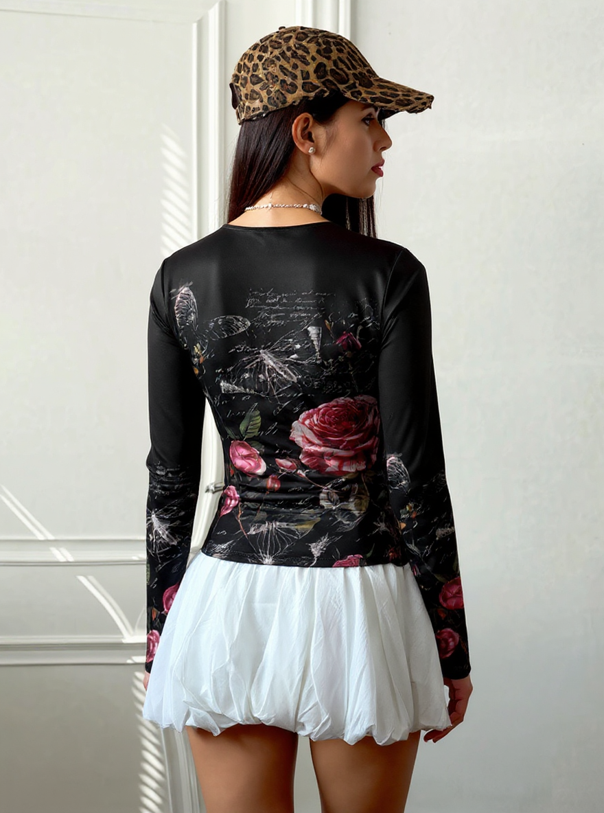 Y2K Butterfly Digital Print Fitted Cropped Top - Black Sporty Streetwear for Women-Aetheryn