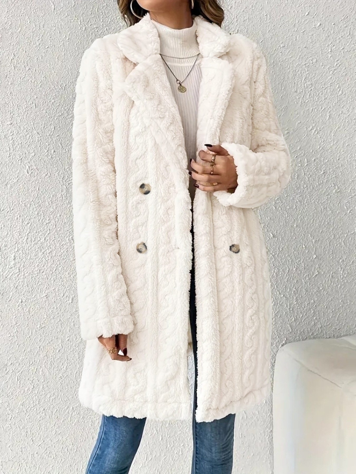 Beige-white suit with fur collar Female double-breasted waist-length coat