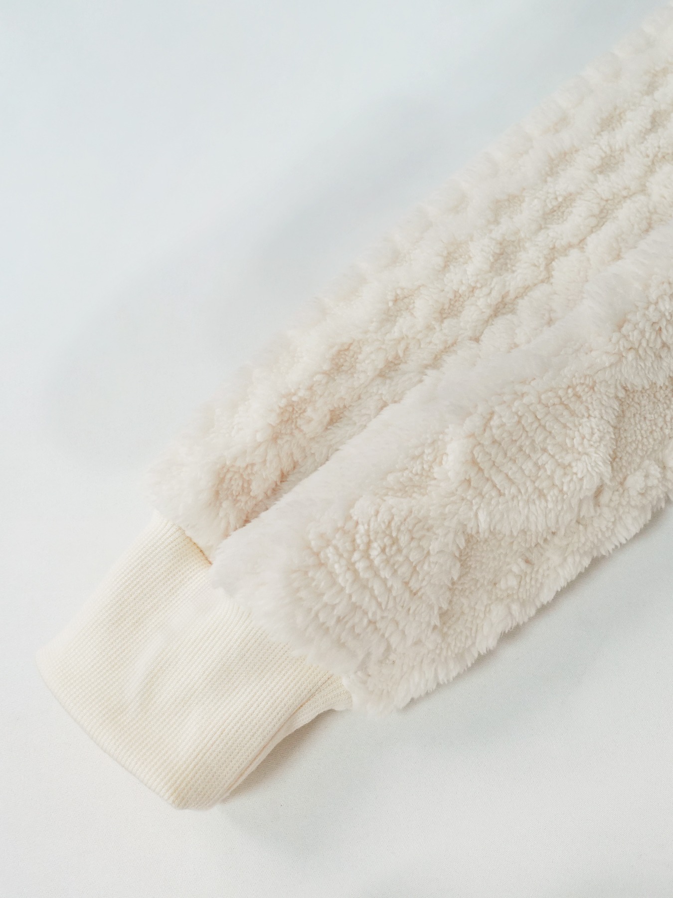 Beige-white hooded lambskin jacket Women‘s zippered loose thermal jacket Fall-winter casual fleece cardigan