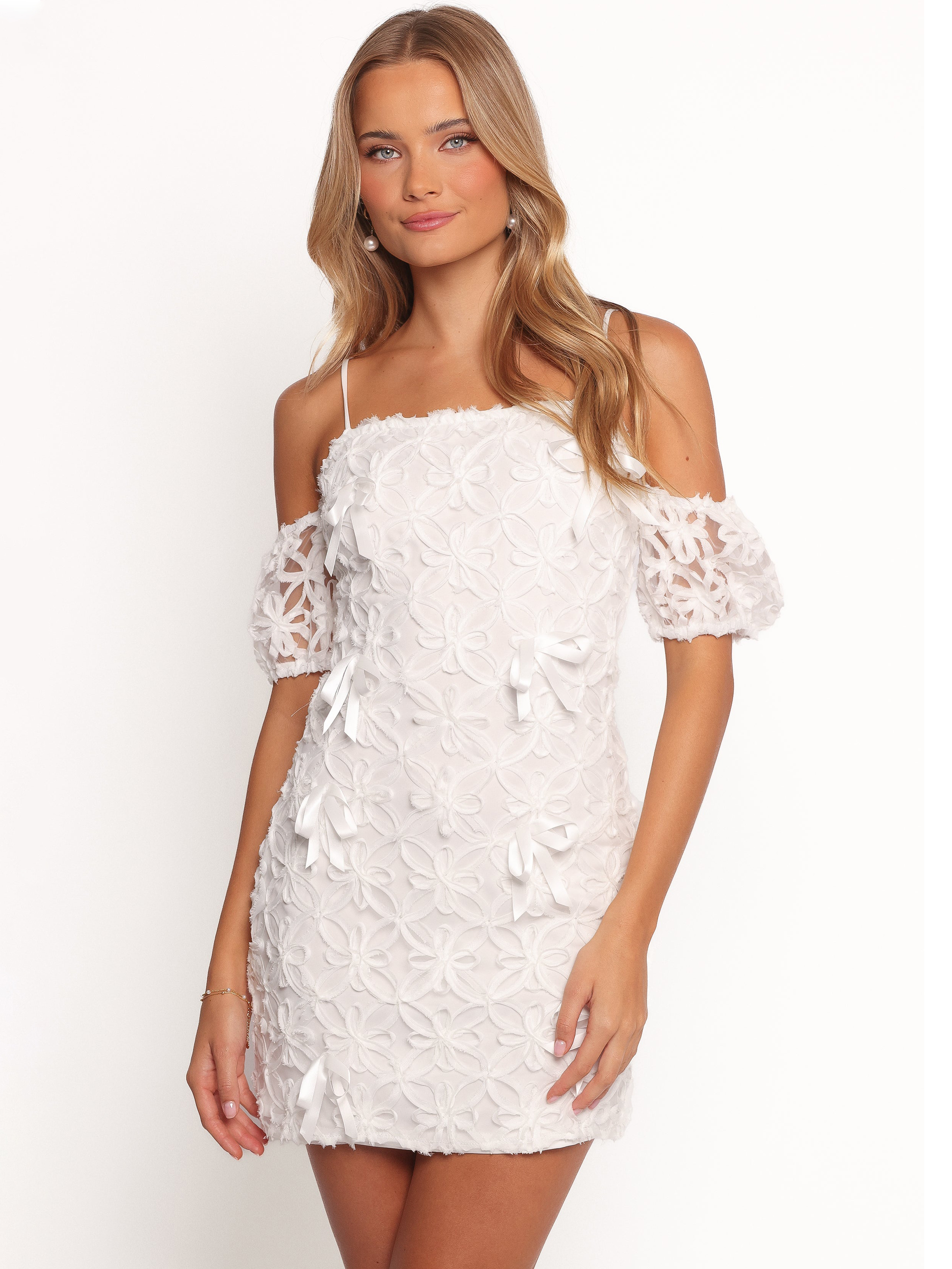 Elegant Strap Floral Lace Mini Dress